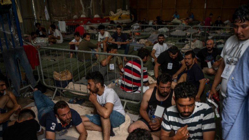 Гърция засили охраната в бежанските лагери, има риск от безредици
