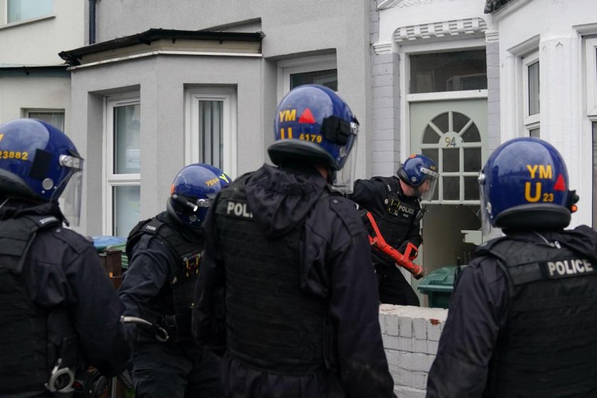 Повече от 1600 ареста на дилъри в Обединеното кралство