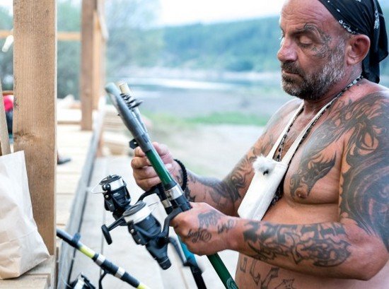 На 52-годишна възраст си отиде една от култовите фигури в