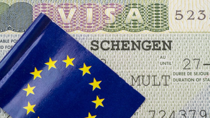 Евродепутатите гласуваха нов закон за цифровизиране на шенгенските визи, който