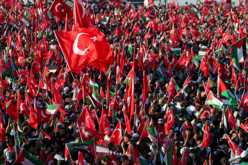 Стотици хиляди хора се събраха на пропалестински митинг, организиран от истанбулската