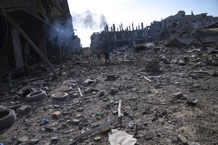 Петима израелци са ранени при масиран ракетен обстрел на Хамас“