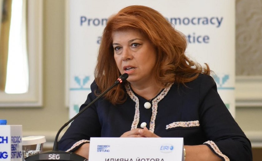 Илиана Йотова отправи критикъ към министър-председателя по повод твърде вялата