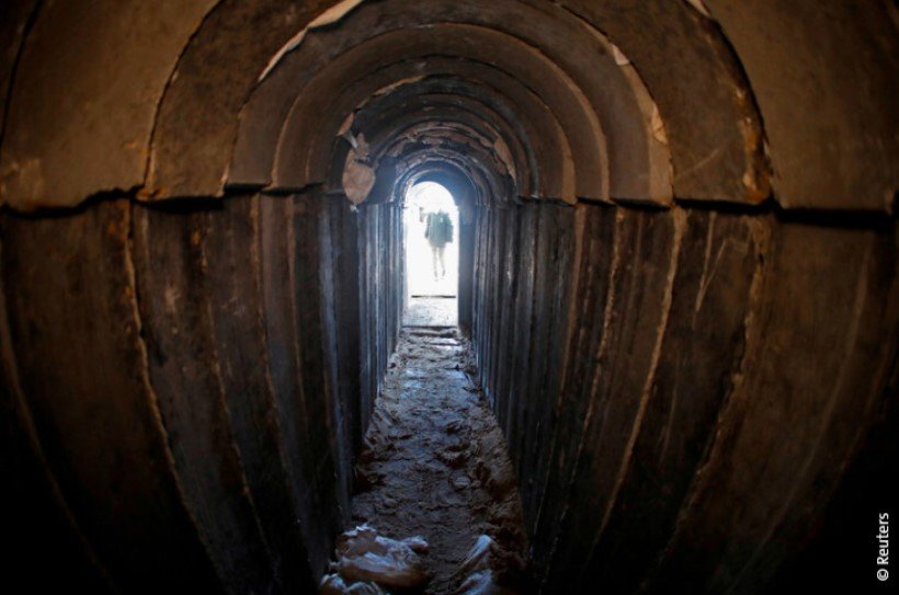 Нощ на боеве: Израел е поразила 150 подземни цели на "Хамас"