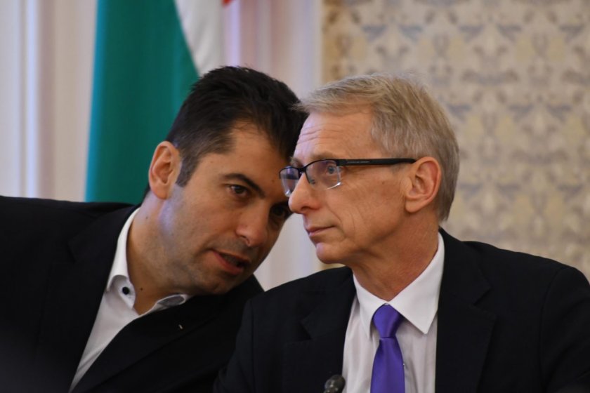 Лидерът на Възраждане Костадин Костадинов и шефът на ИТН Слави