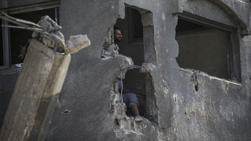 Би Би Си ще открие извънредна радиопрограма за живеещите в Ивицата Газа