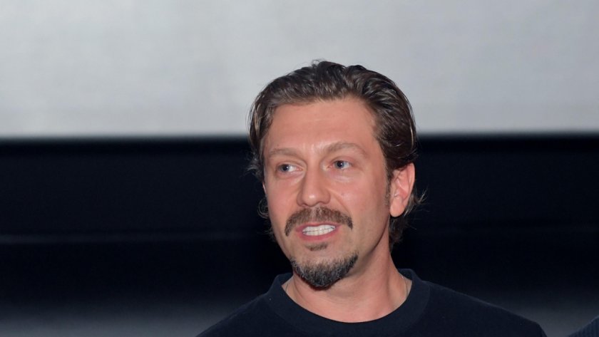 Розовият балон на актьора Калин Врачански и художничката Александра Стоянова,