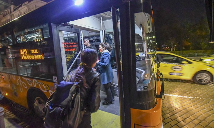 Утре вечер отново тръгват нощните автобуси в София