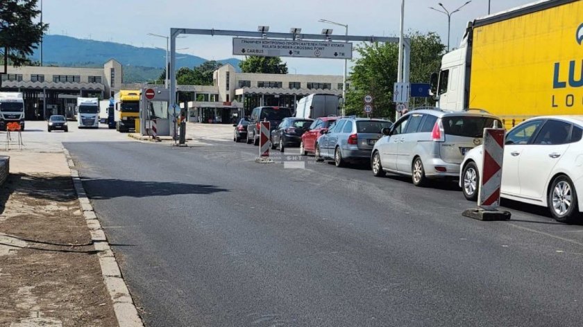 На границата с Румъния трафикът е интензивен на пунктовете Видин, Кардам,