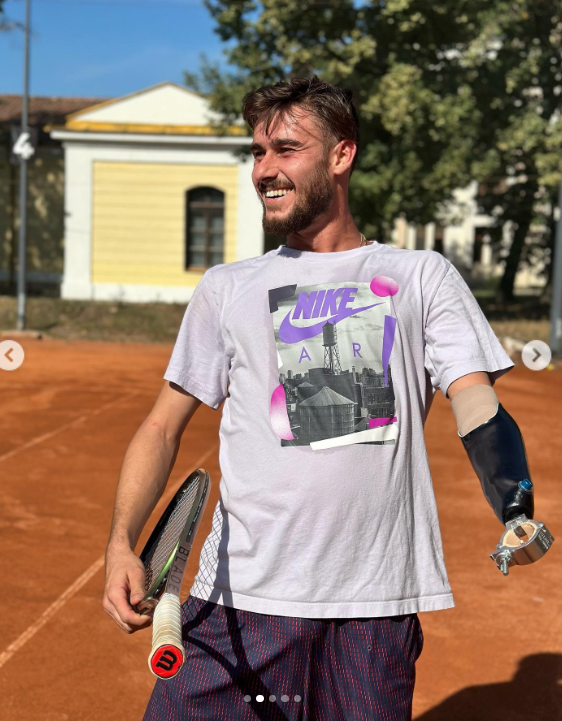 Синът на бившата тв водеща Нели Атанасова и Александър Сано