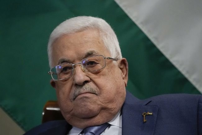 Срещу палестинския президент Махмуд Абас е извършено въоръжено нападение. Един от