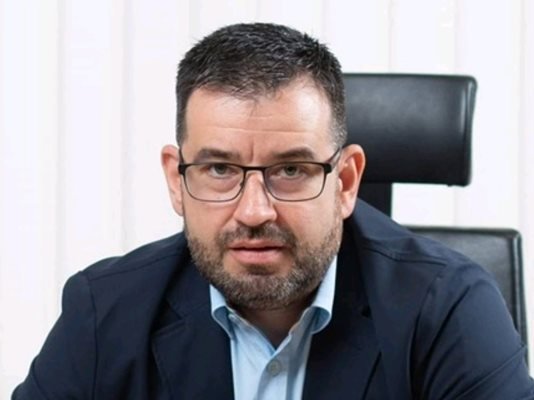 Момчил Мавров е единствен кандидат за подуправител на здравната каса