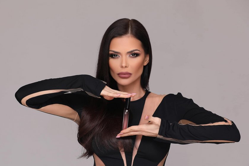 Преслава вече е бизнесдама. Фолк певицата създаде линия червила, които