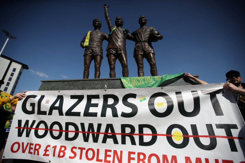 Собствениците на Манчестър Юнайтед – фамилията Глейзър, няма да присъства