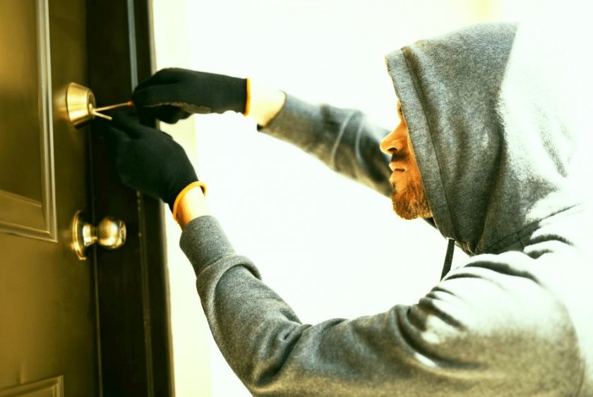 Кризата със скъпия бензин навярно е принудила крадците да действат