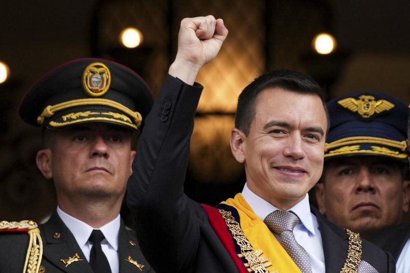 Даниел Нобоа полага клетва като президент на Еквадор