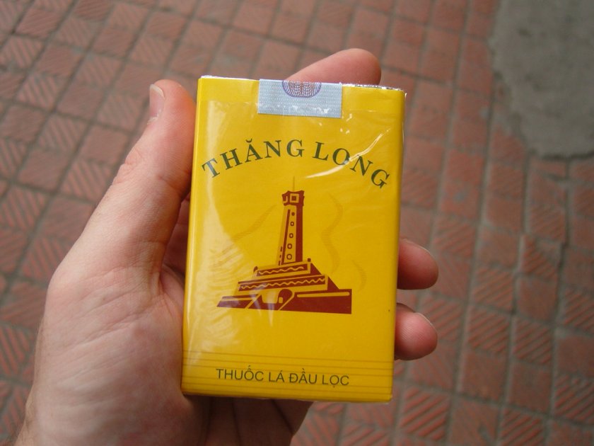Виетнам засилва контрола върху тютюневите изделия