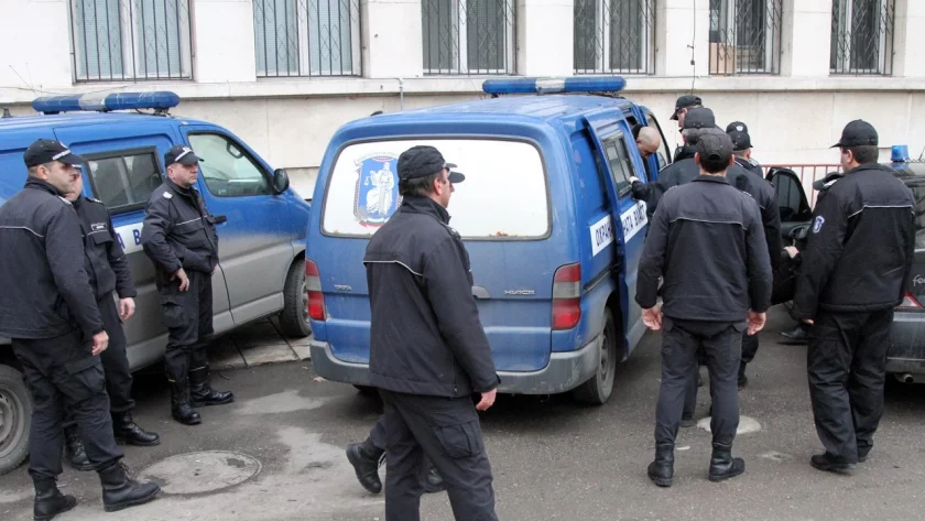 Враца е под пълна блокада заради Георги Вълев от Килърите“.Преди