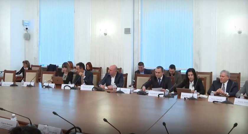 Одобриха на първо четене по-ранното отпадане на дерогацията