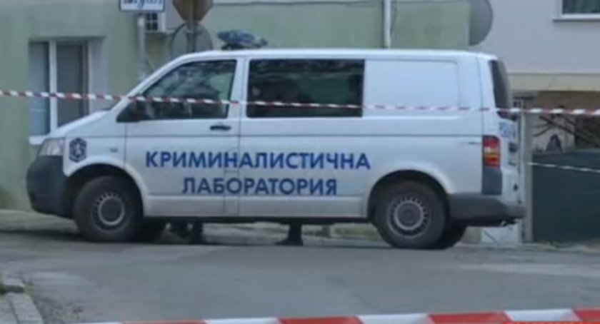 Екшън в Благоевград: Стрелба и обир на инкасо автомобил