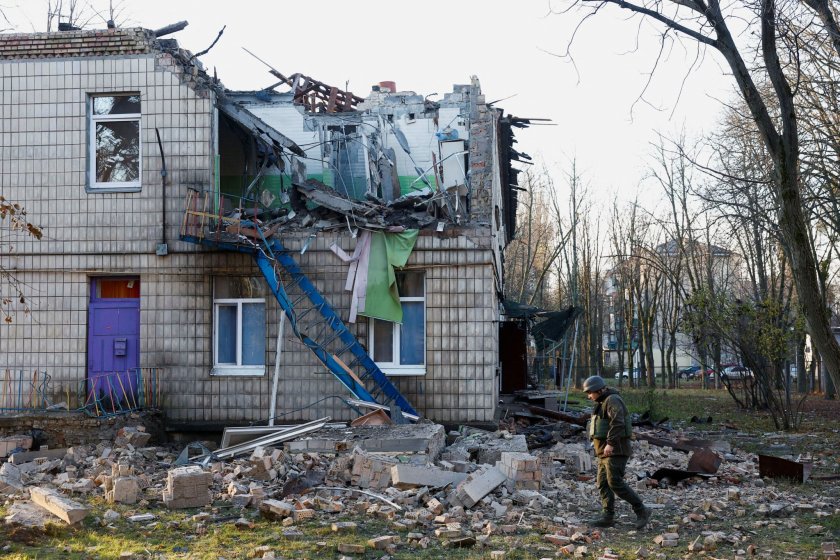 Полска фондация дарява прозорци за възстановяване на украинските домове