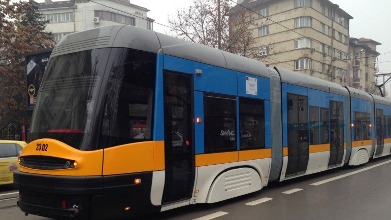 Ремонт променя движението на трамваите с номера 1 и 6 в София в събота