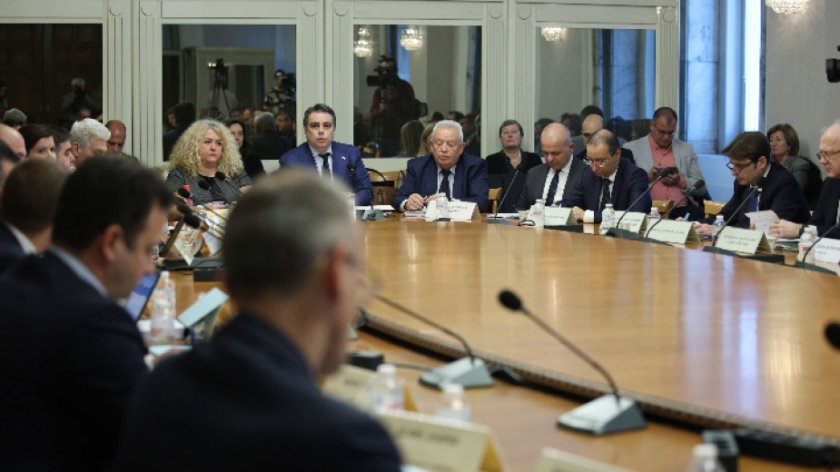 Одобриха проекта за бюджет на първо четене на комисия
