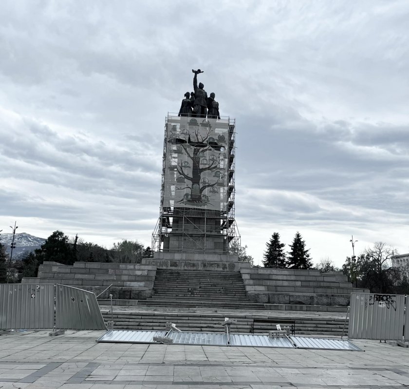 Боршош се ядоса на Паметника на Съветската армия