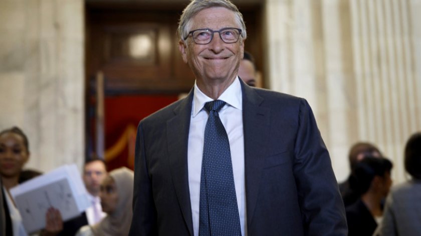 Бил Гейтс изкарва по $10,9 милиона на ден