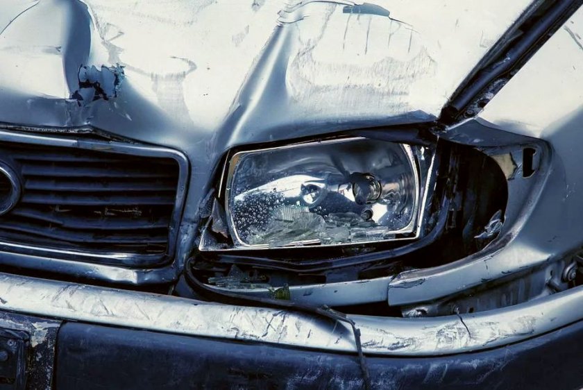 Дрогиран шофьор предизвика верижна катастрофа в София