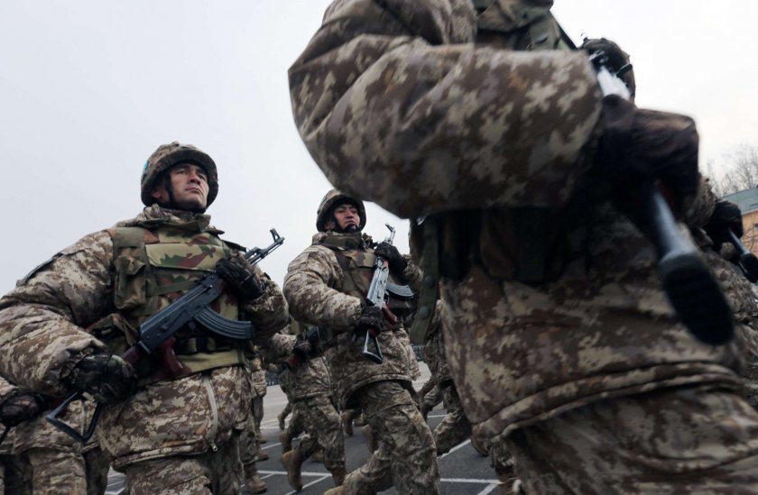 В Русия поискаха увеличаване на военната служба на две години
