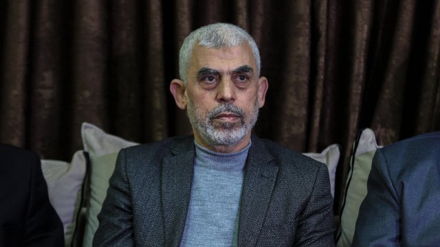 Израелските сили са обкръжили дома на лидера на политическото крило на Хамас 