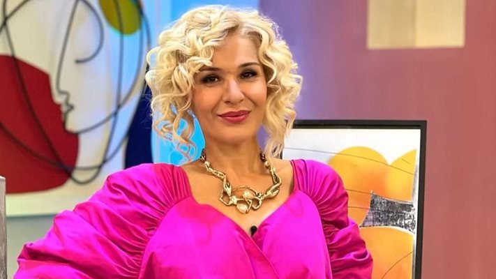 Гала изненада фенове и зрители, като съобщи в ефир, че