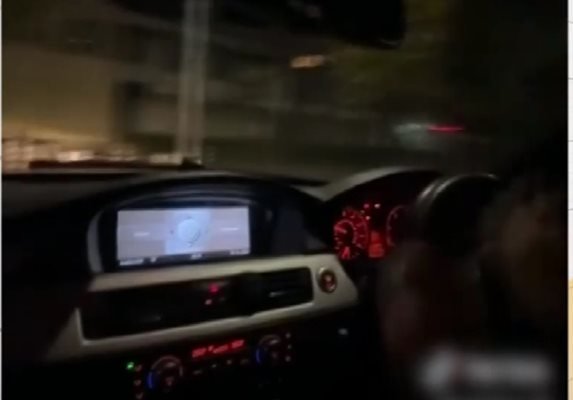 Шофьор с отнети контролни точки дрифтира в центъра на Враца.