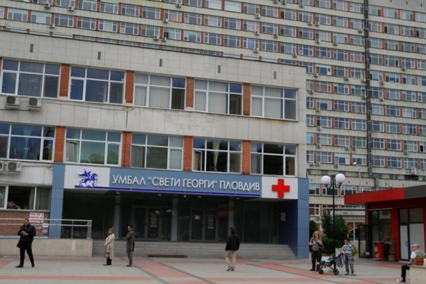 Един от пострадалите при взрива в Казанлък е в реанимация с шоково изгаряне