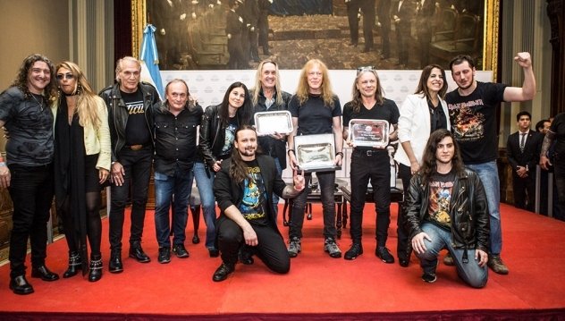 Почит и признание за Iron Maiden в Аржентина (ВИДЕО)