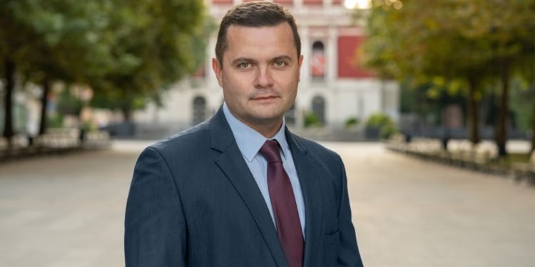 Пенчо Милков: Настъпи времето нашето поколение да поеме отговорност за това, което се случва в България