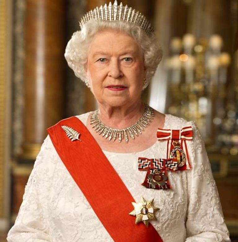 Кралицата спира свободното движение през 2021 г.