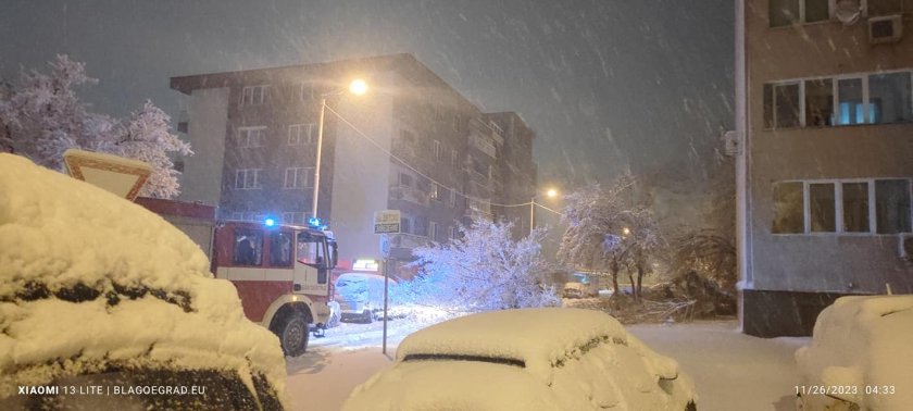 Обилен снеговалеж в Благоевградско