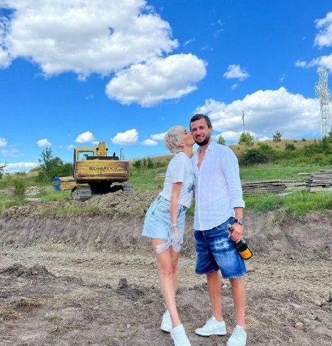 Мис България 2010 Ромина Андонова, която е новата водеща на