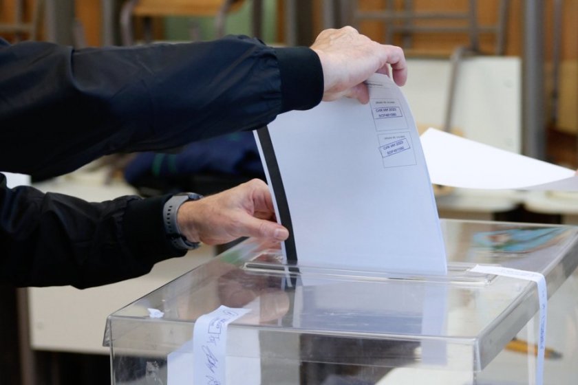 Общинската избирателна комисия (ОИК) в Силистра коригира изборните резултати след
