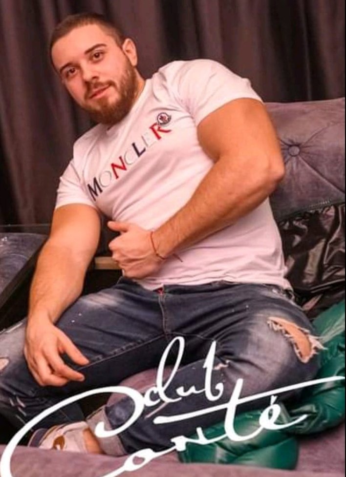 Столичният клуб Конте публикува на страницата си, че издирва младо