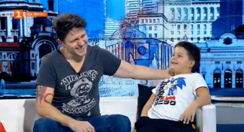 Асен Блатечки много държи на връзката със сина си от