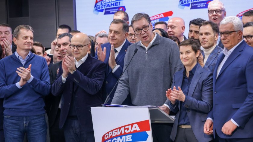 Коалицията около управляващата Сръбска прогресивна партия (СПП) води с 46,6