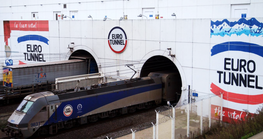 Евростар обяви, че подновява нормалното движение на влаковете под Ламанша