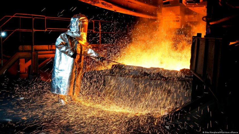 Адски взрив в Индонезия отне живота на 18 души