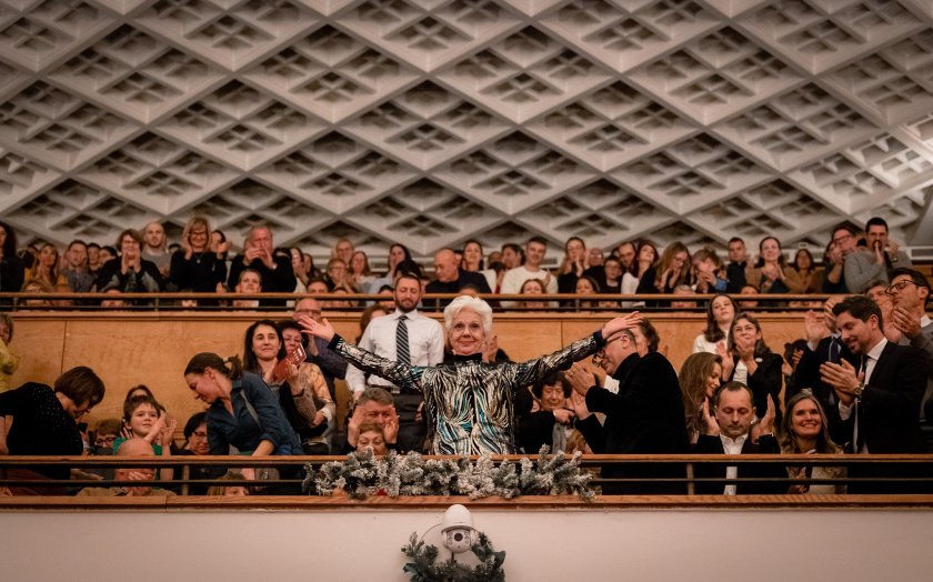 Обич за Райна Кабаиванска на Новогодишния концерт на Софийска филхармония (СНИМКИ)