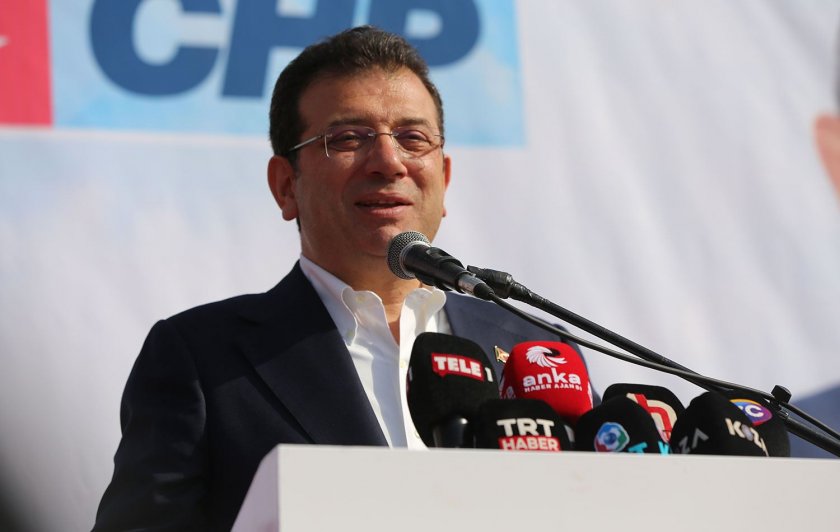 Настоящият кмет на Истанбул Екрем Имамоглу, който беше издигнат повторно