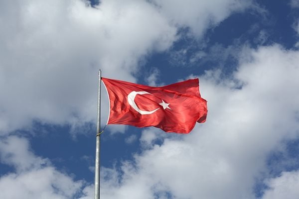 Турция съобщи днес, че няма да позволи на два британски