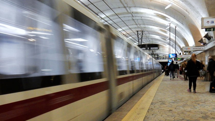 Българска гражданка е била арестувана днес, след като заплашила с